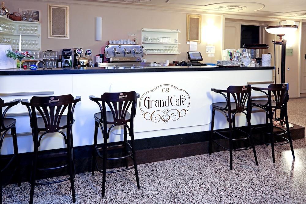 Grandhotel Ambassador Narodni Dum Karlovy Vary Ngoại thất bức ảnh